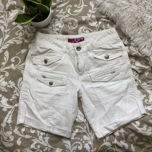 White denim Bermuda shorts